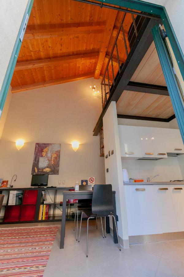 Al Centro Del Borgo Apartment Guarene Екстериор снимка