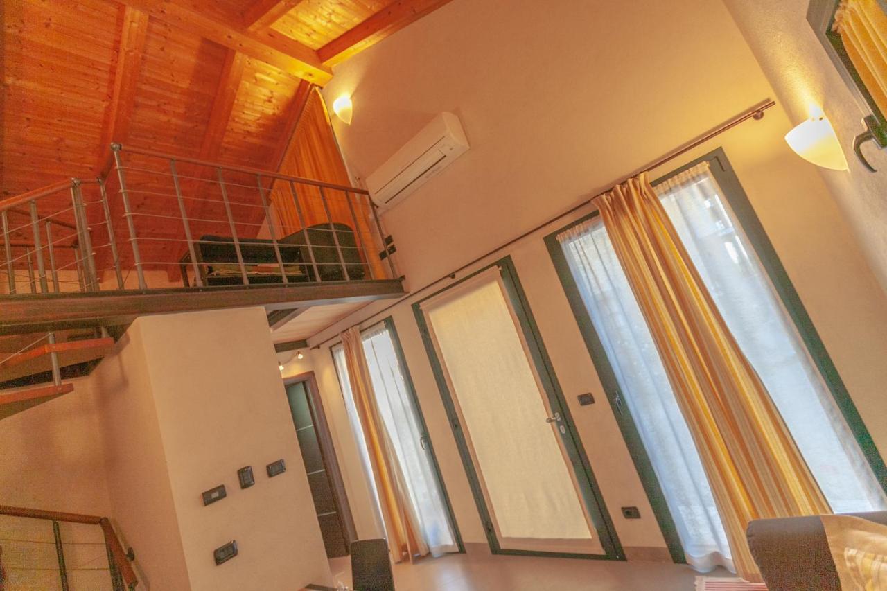Al Centro Del Borgo Apartment Guarene Екстериор снимка