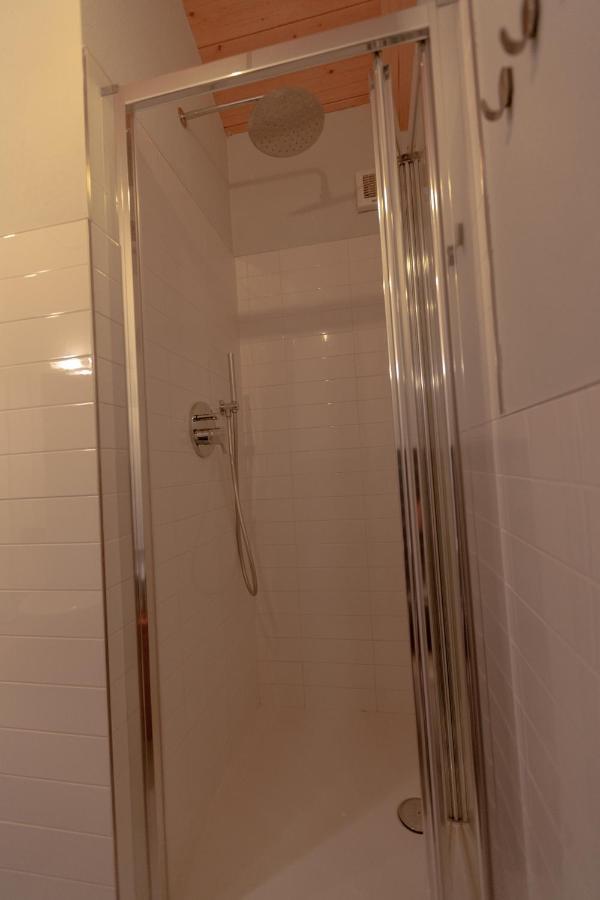 Al Centro Del Borgo Apartment Guarene Екстериор снимка